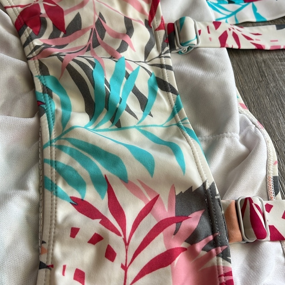 Eddie Bauer Swimsuit Tropical Leaf Pattern Open Back Peekhole Women’s Sz XL - Picture 9 of 15